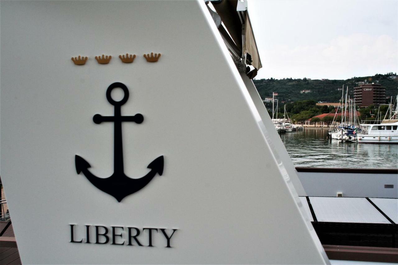 Floating House Marina Royal Villa Portorož Dış mekan fotoğraf